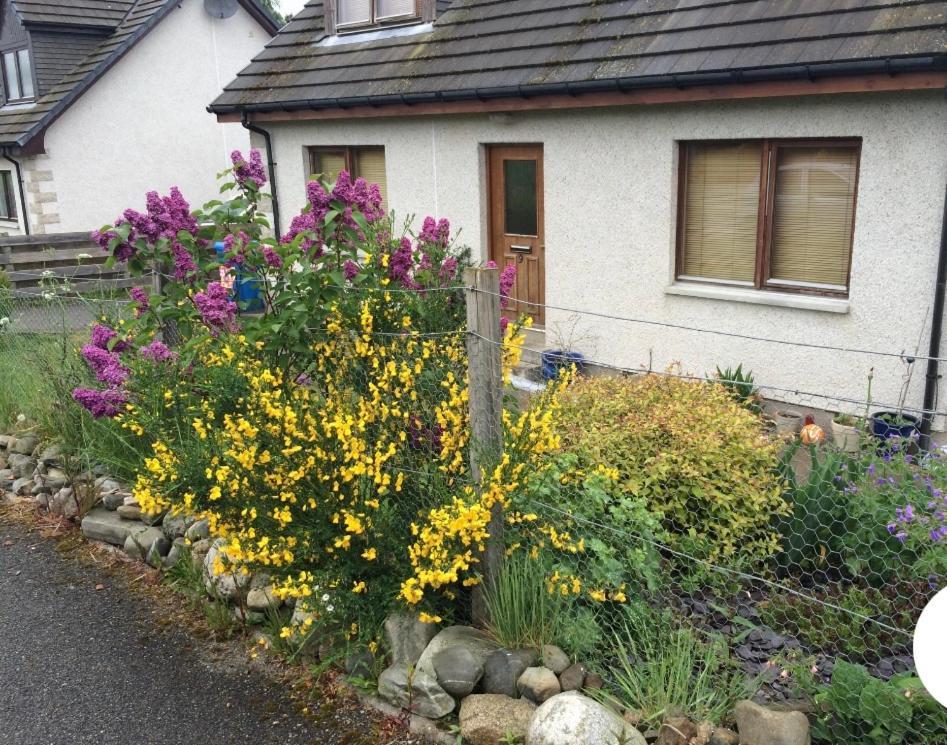 Bed and Breakfast 9 Kirk Road Cromdale Экстерьер фото